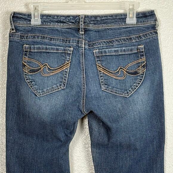 Rue 21 Sz 11/12 Curvy Bootcut Cotton Blend Lightly Distressed Women’s Blue Jeans - Picture 5 of 8